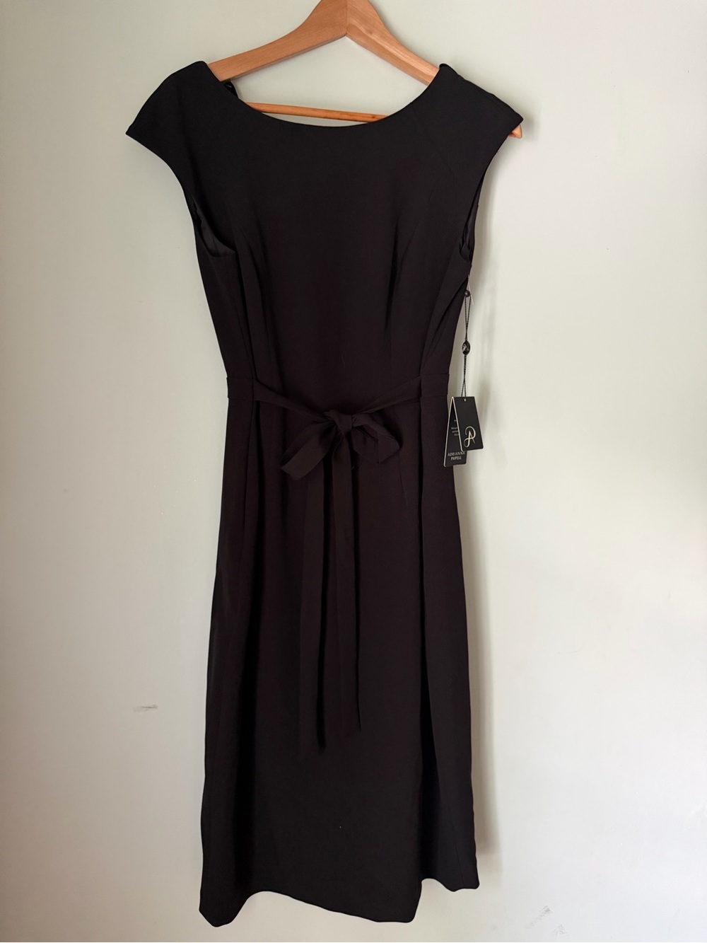 NWT Adrianna Papell Black Sheath Dress Ruffle Back Tie Waist Size 8
